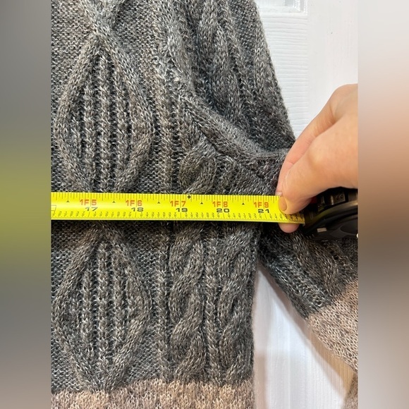 Woolrich Lightweight Cardigan Textured Sweater Double Front Pockets Women Sz M - Picture 7 of 9